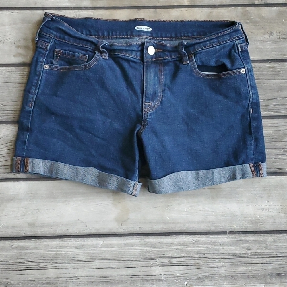 Old Navy Jean Shorts Sz 6